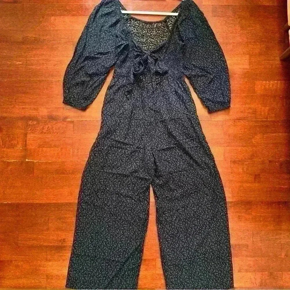 Lucie Madewell - Picture 2 of 6